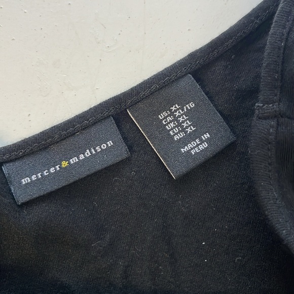 Mercer & Madison XL Black Short Sleeve V Neck Blouse - Picture 5 of 5